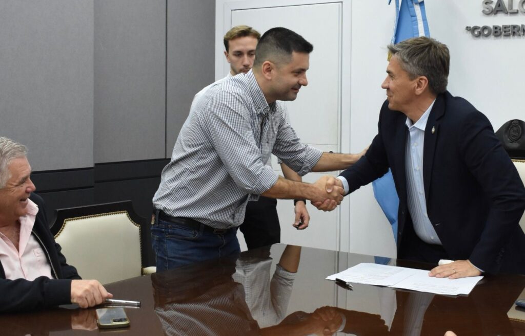 El Municipio y Sameep firmaron un convenio para mejorar el sistema cloacal de Sáenz Peña