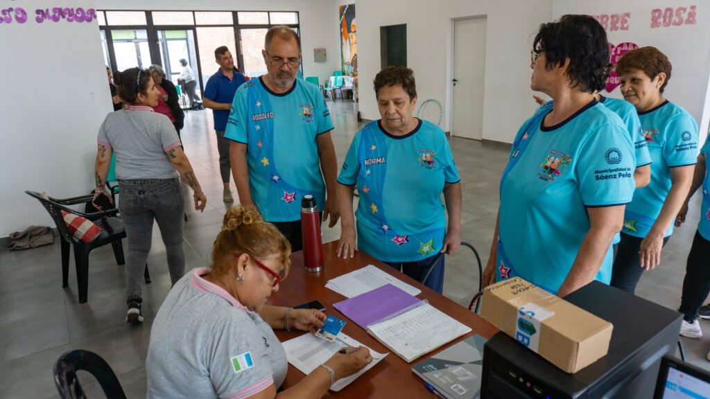 SÁENZ PEÑA. Se realizó un operativo SUBE para Adultos Mayores